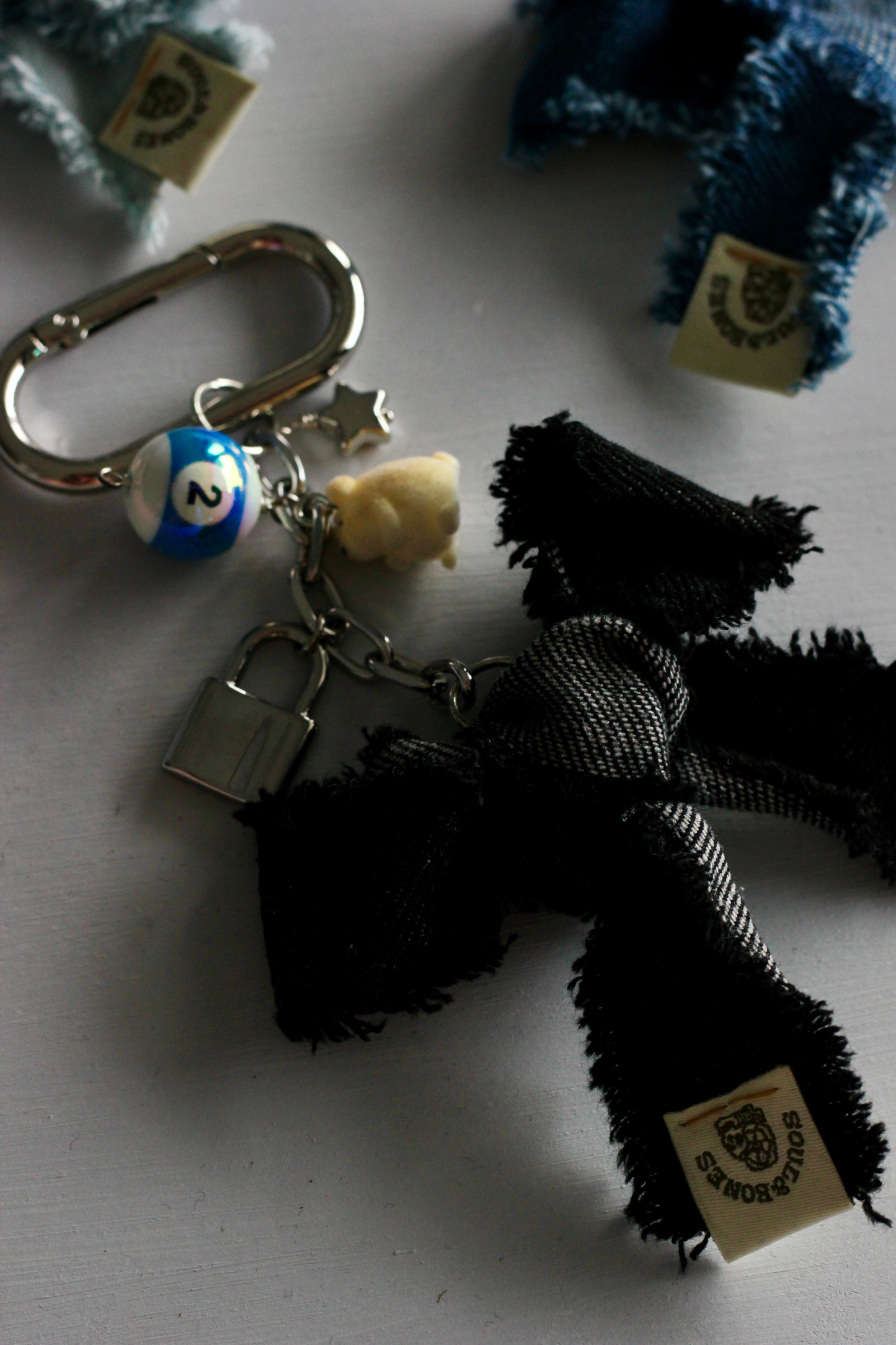 BAG CHARMS/KEYCHAINS
