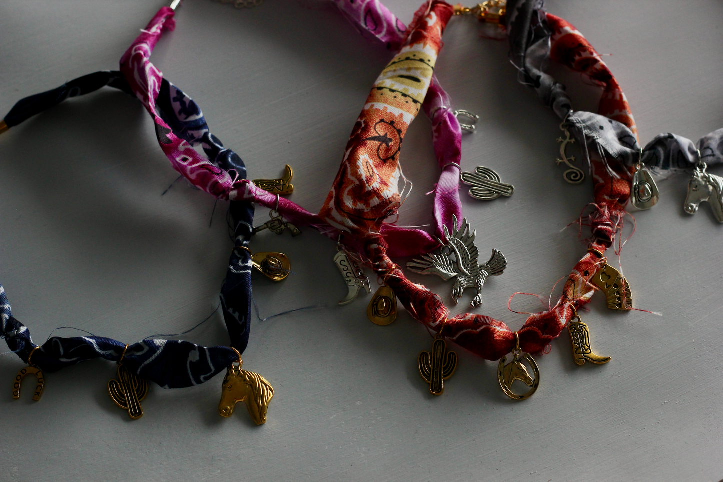 ORANGE BANDANA CHARM NECKLACE