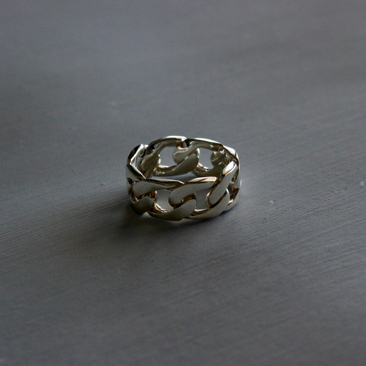 CHUNKY CURB RING
