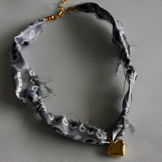 GRAY HEART BANDANA NECKLACE