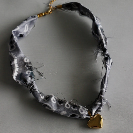 GRAY HEART BANDANA NECKLACE