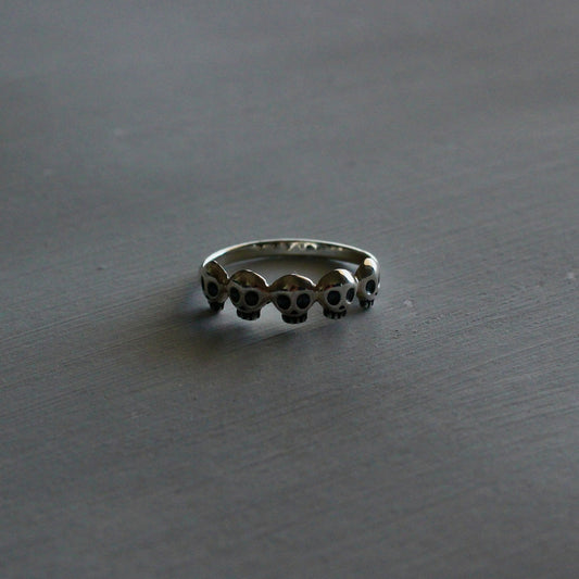 SKULL RING