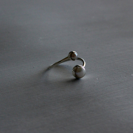 PEARL ADJUSTABLE RING