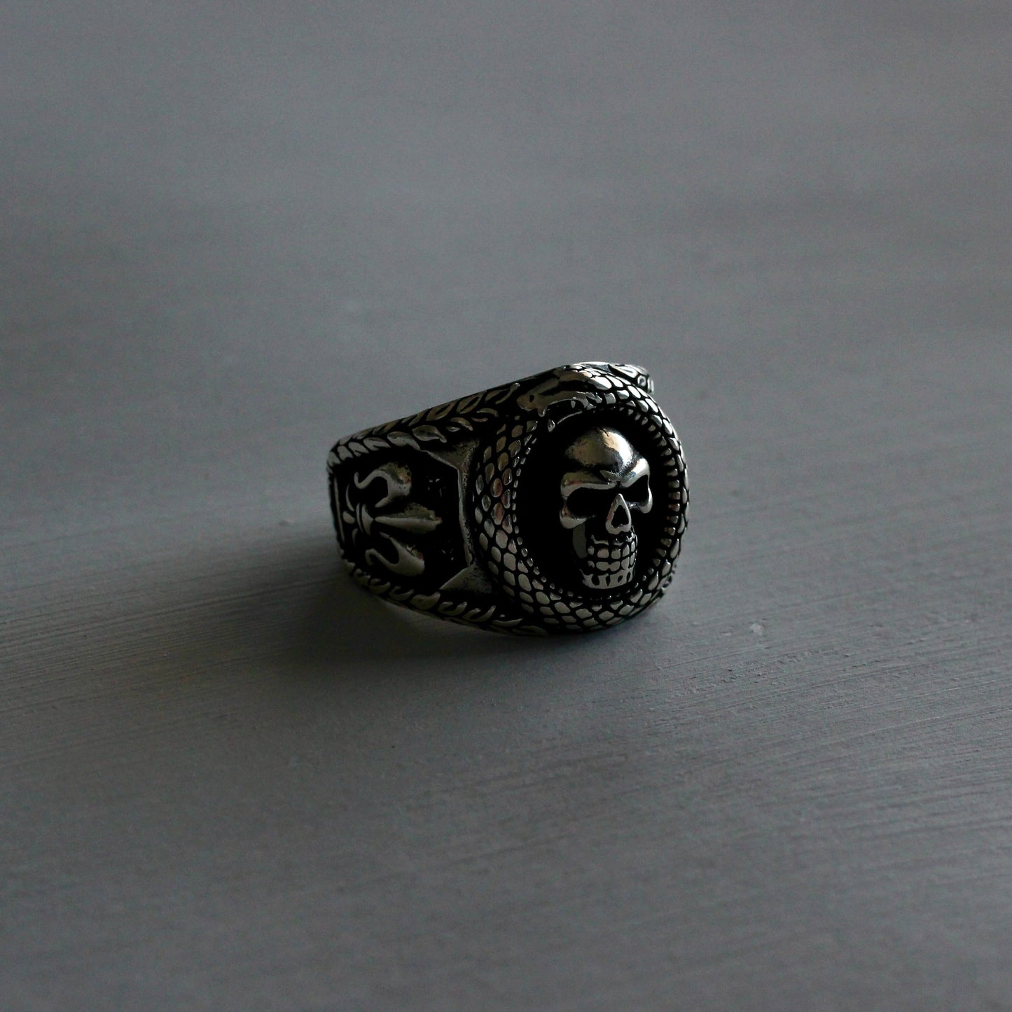 BIKER SKULL RING