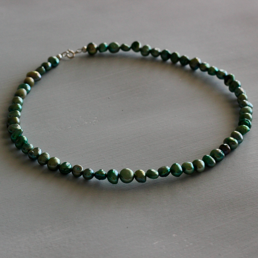 GREEN PEARL CHOKER