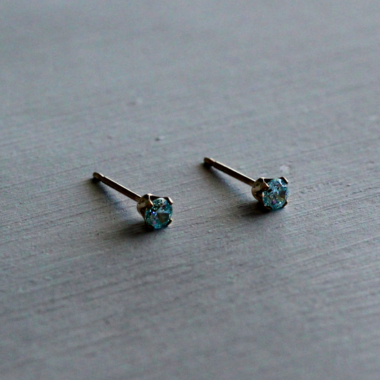 STUD EARRINGS