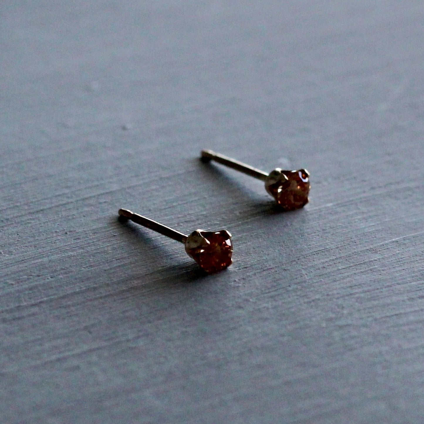 STUD EARRINGS
